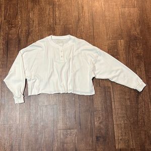 AE Cropped Sweatshirt